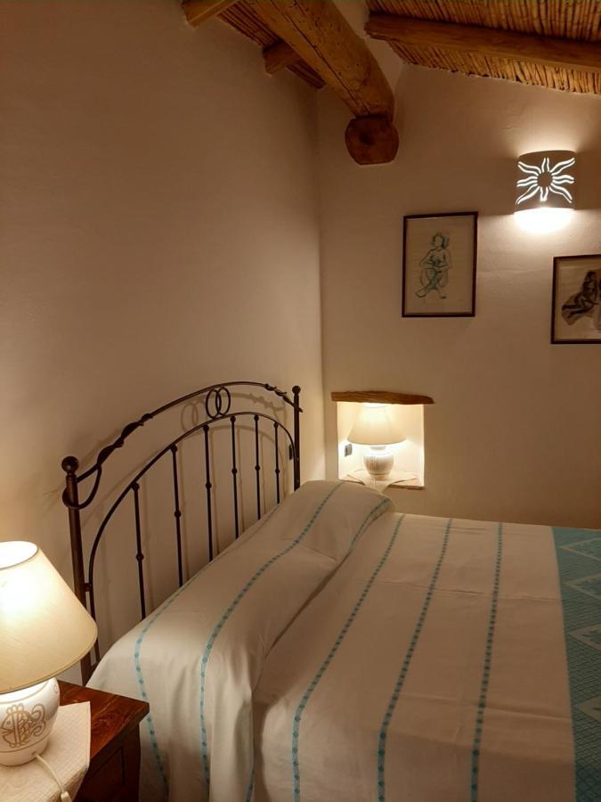 Padru Agriturismo Casteddu מראה חיצוני תמונה